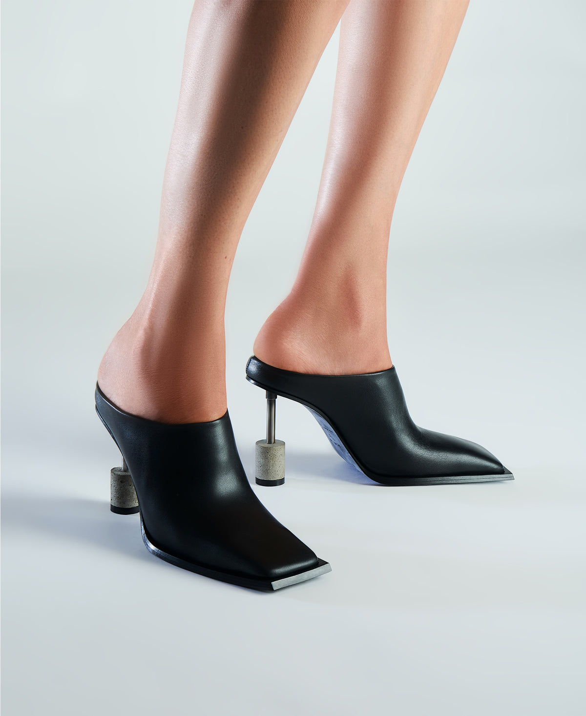 Lilly Black - view 5