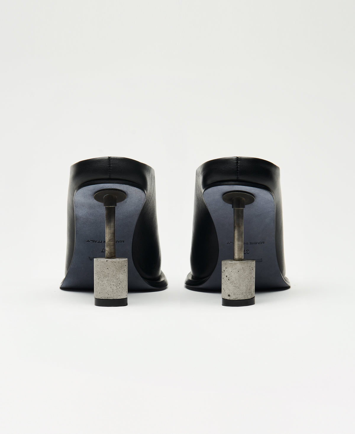 Lilly Black - view 2